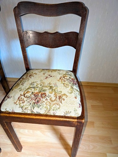 Esszimmerstuhl gepolstert