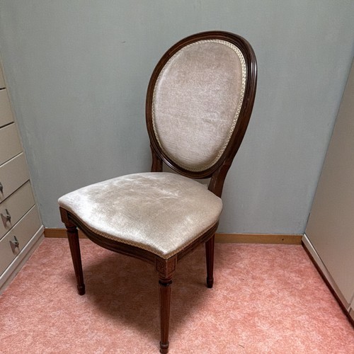 Esszimmerstuhl gepolstert